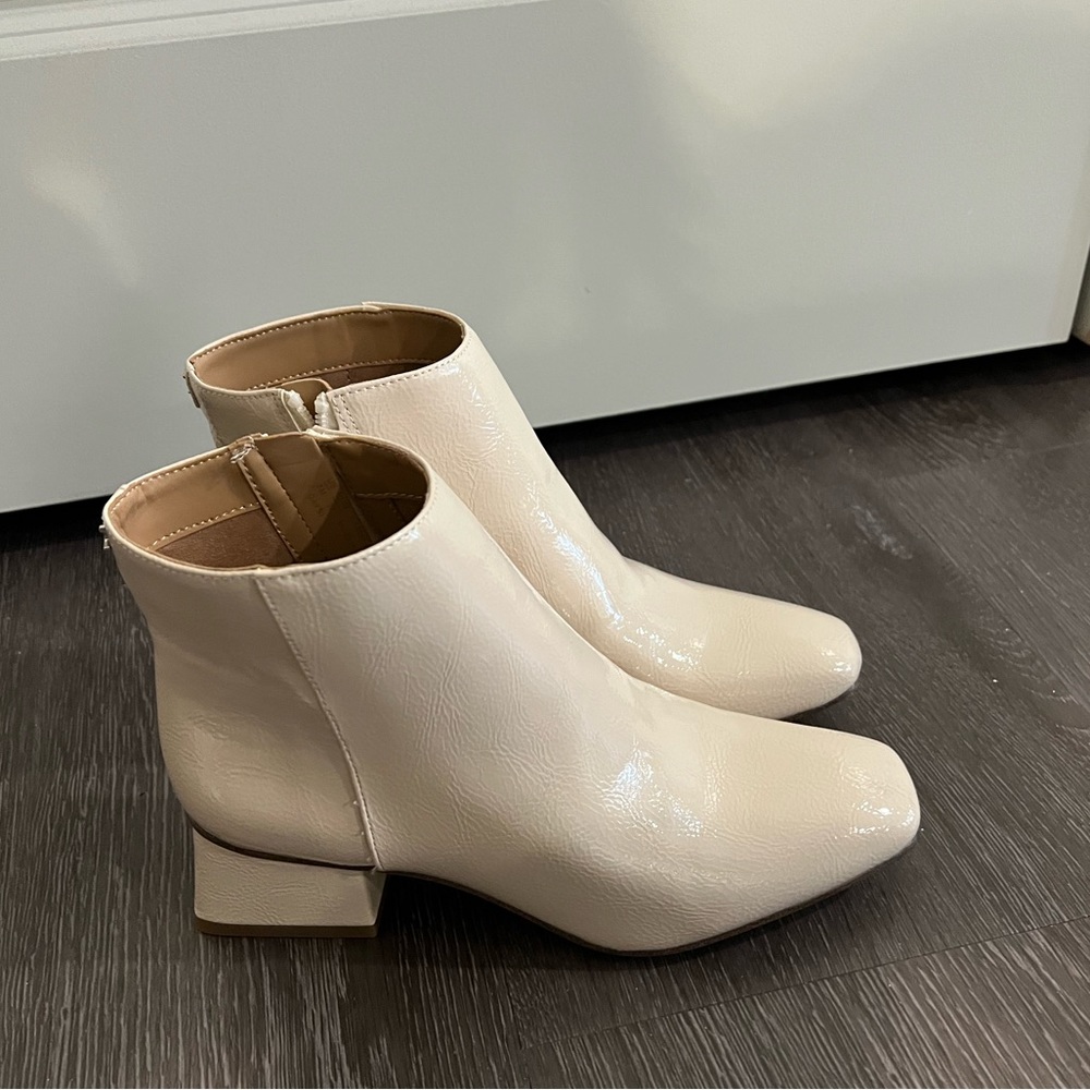 Circus Cream Boots